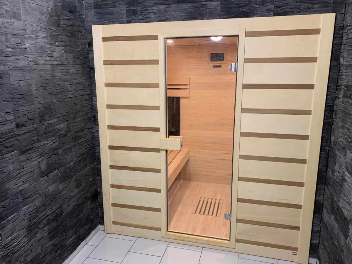 Apartman U Drahotu Pernink Luaran gambar