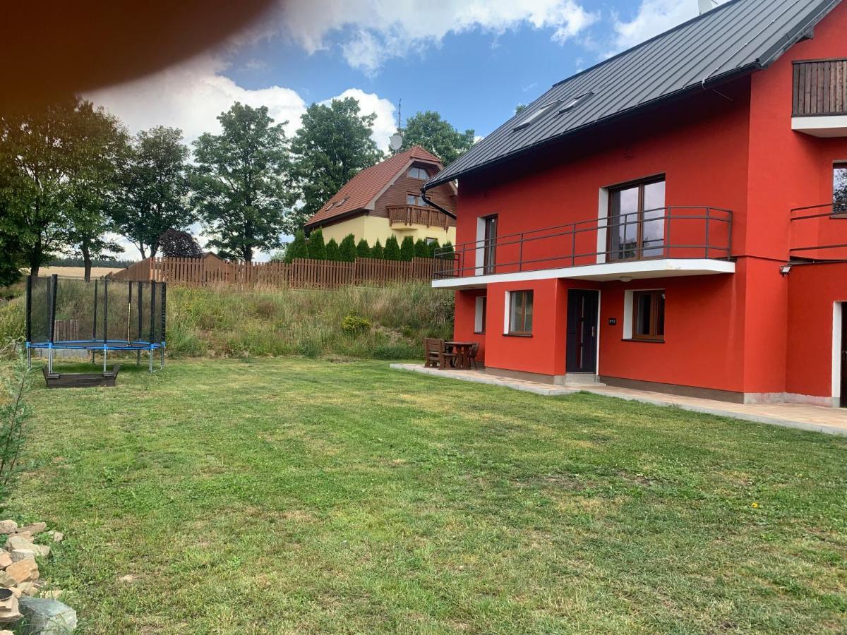 Apartman U Drahotu Pernink Luaran gambar