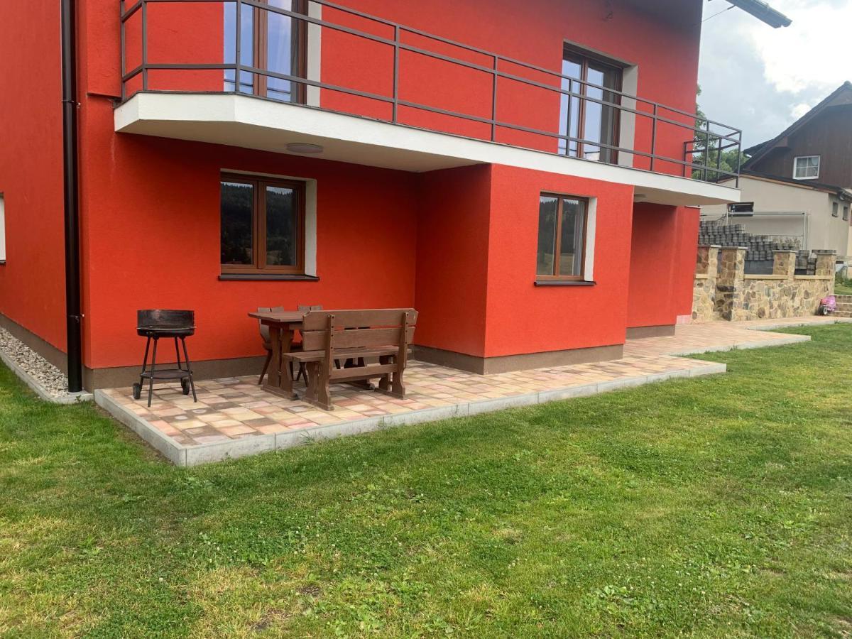 Apartman U Drahotu Pernink Luaran gambar